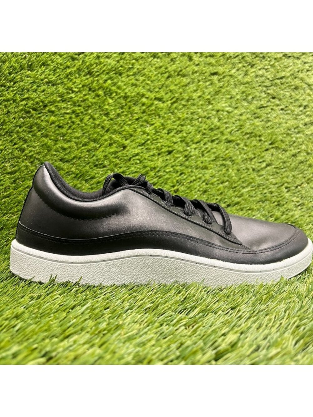 Allbirds Plant Pacer Womens Size 9 Black White Athletic Leather Shoes Sneakers